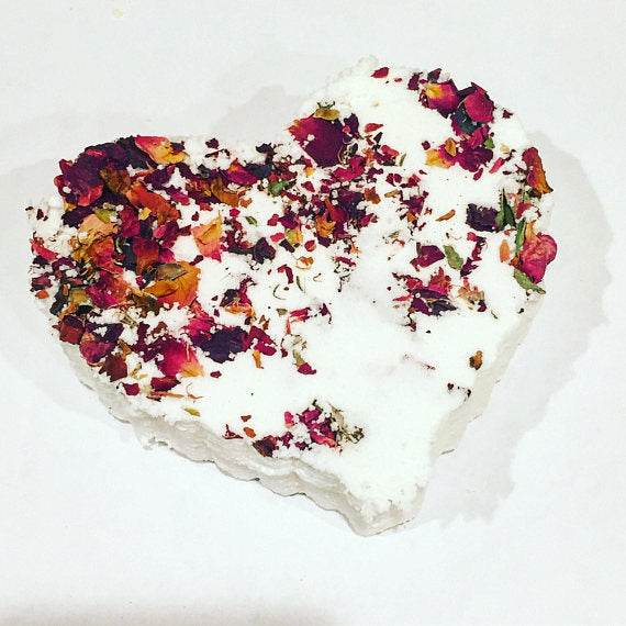 Rose heart bath bomb / organic bath bomb / - Big J's Showstoppin' Store